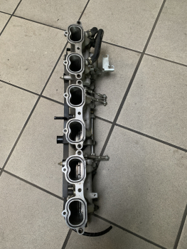 BMW M5 E34 intake plenum S38B38 Motor throttle bodies 50mm